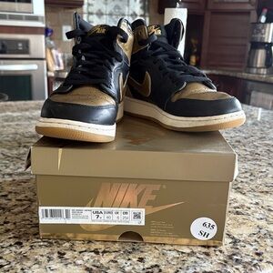 Youth Air Jordan 1 Retro OG